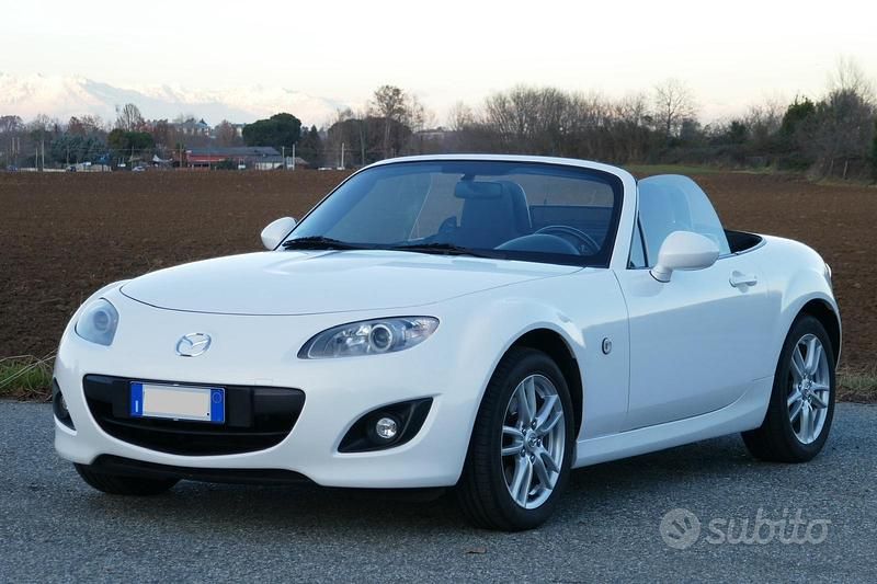 Usata Mazda MX5 126 CV (92 kW) 2010 Cabrio