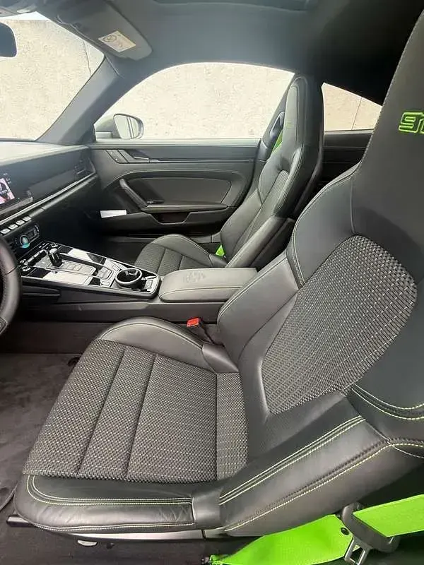 Usata Porsche 911 Carrera 385 CV (283 kW) 2024 Nero Coupé