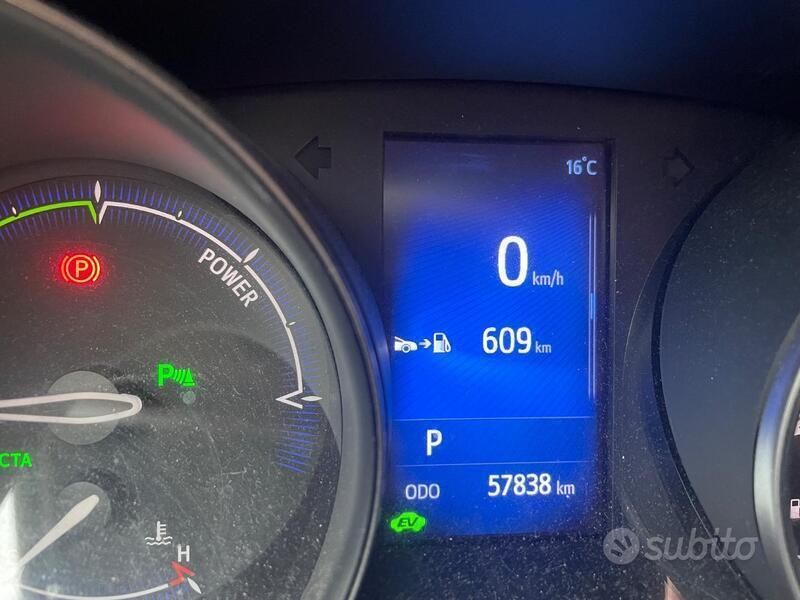 Usata Toyota C-HR 98 CV (72 kW) 2019 SUV