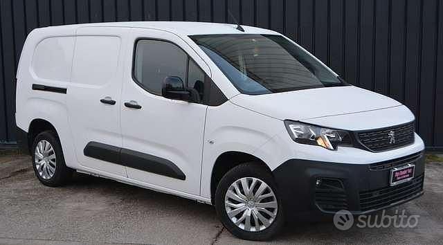 Usata Peugeot Partner Premium 99 CV (72 kW) 2022 Bianco Monovolume