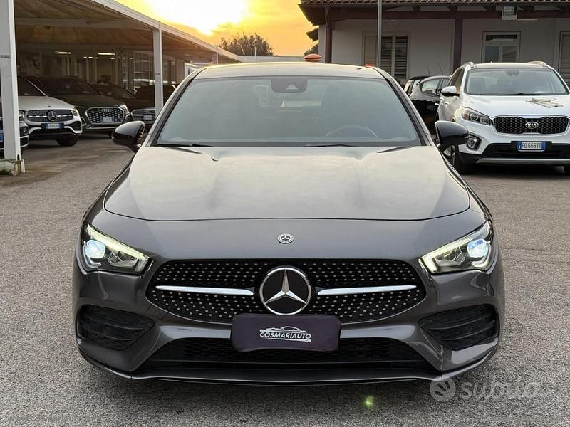 Usata Mercedes CLA200 Premium 150 CV (110 kW) 2021 Grigio Berlina