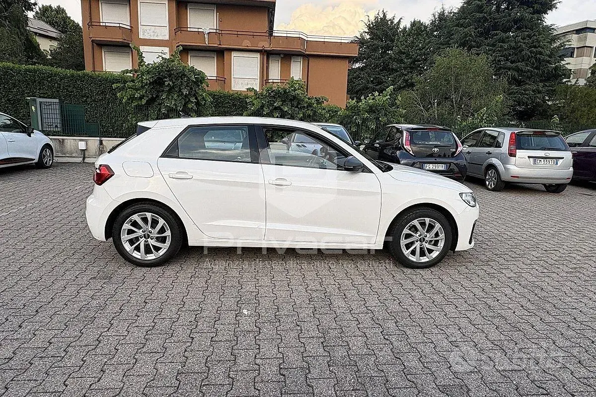 Usata Audi A1 Comfort 95 CV (69 kW) 2022 Bianco SUV