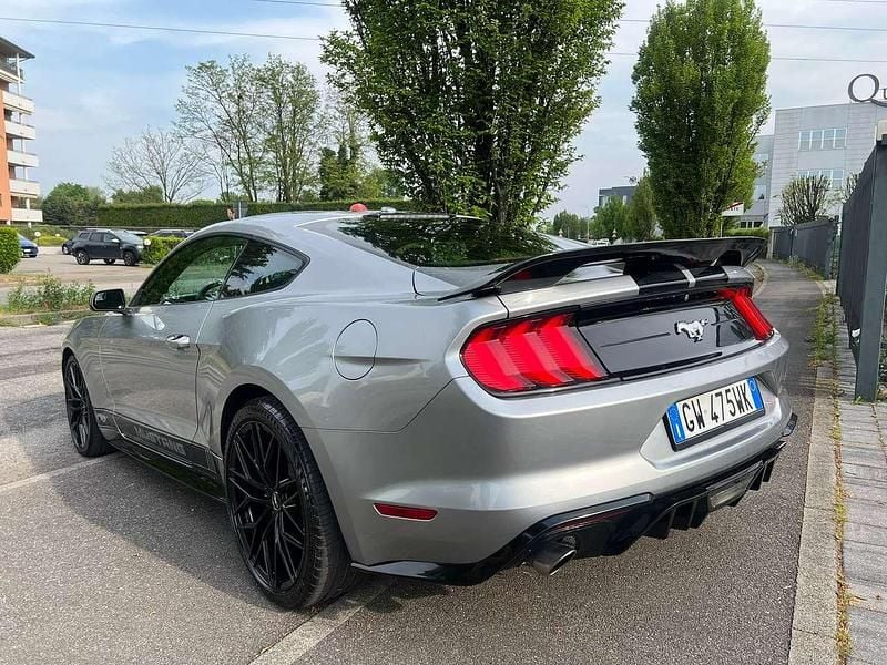 Usata Ford Mustang Fastback 317 CV (233 kW) 2019 Grigio Coupé