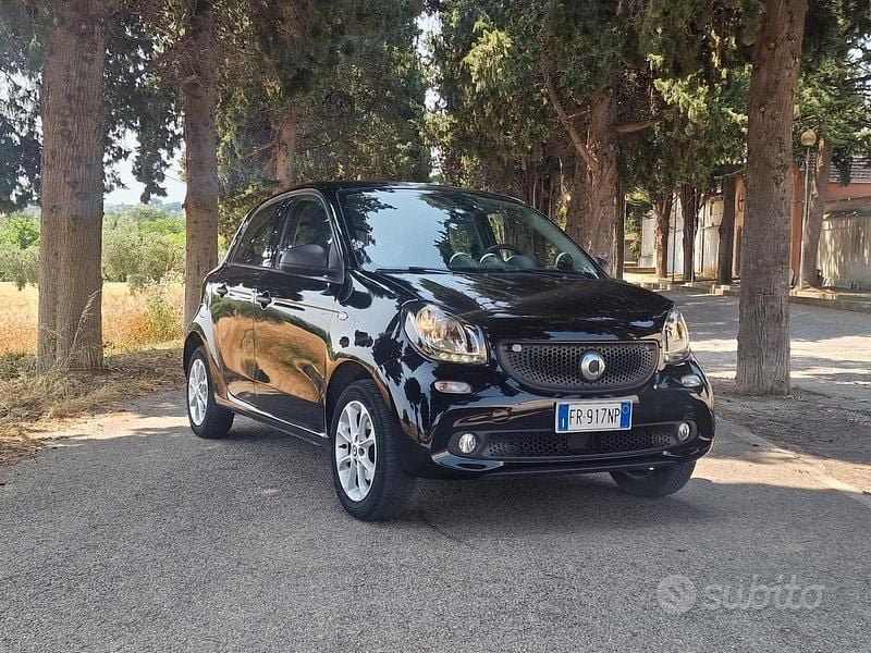 Nero Usata 2018 Smart ForFour Prime Utilitaria | 11.000 € (Buon prezzo) - Immagine 1/4