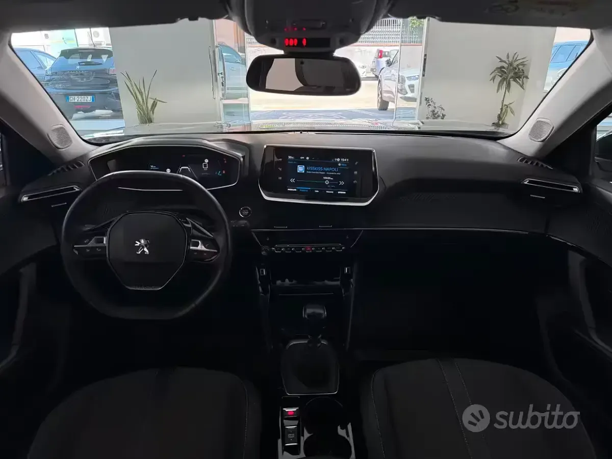 Usata Peugeot 2008 Allure 110 CV (80 kW) 2022 Nero SUV
