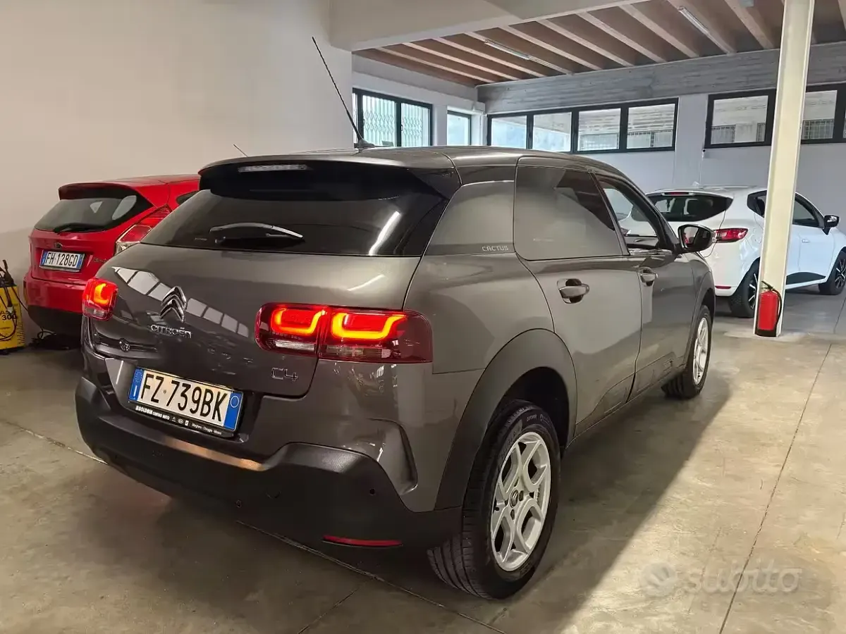 Usata Citroën C4 110 CV (80 kW) 2020 Grigio Berlina