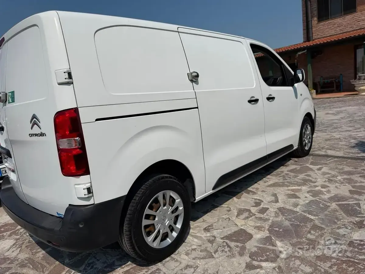 Usata Citroën Jumpy 122 CV (89 kW) 2016 Bianco Monovolume