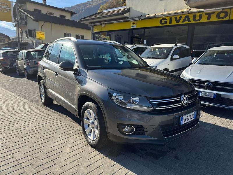 Grigio Usata 2012 VW Tiguan SUV | 8700 € (Super prezzo) - Immagine 1/4