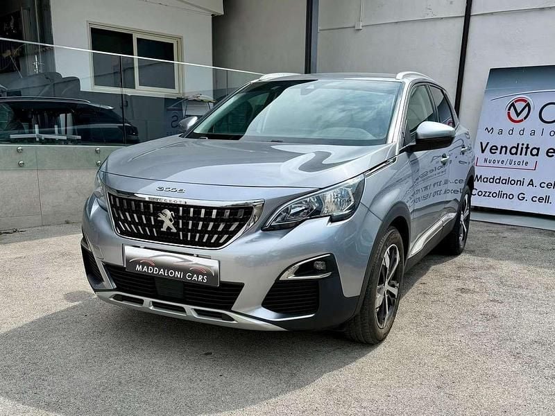 Usata Peugeot 3008 Allure 120 CV (88 kW) 2017 Argento SUV