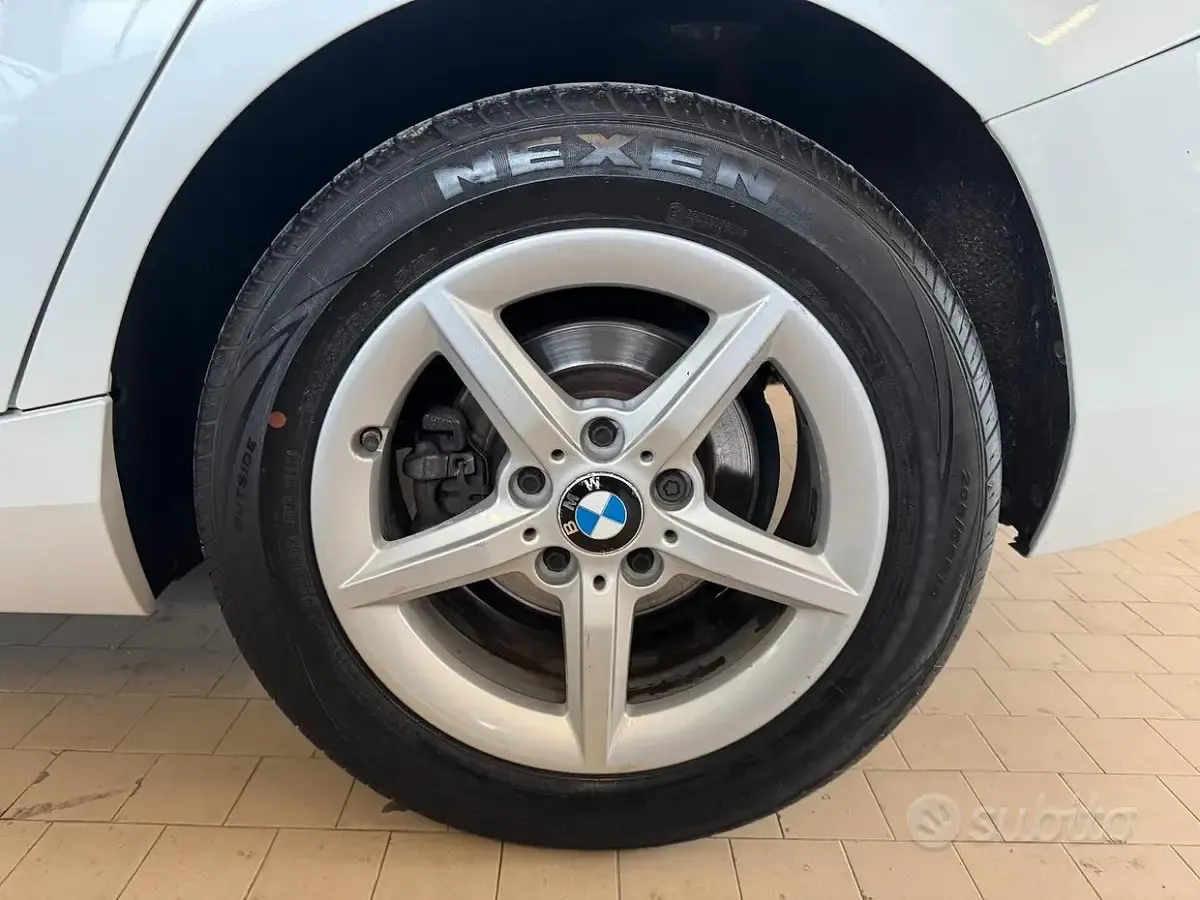 Usata BMW 116 Sport Line 116 CV (85 kW) 2016 Bianco Utilitaria