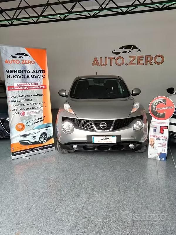 Usata Nissan Juke Acenta 110 CV (80 kW) 2011 Grigio SUV