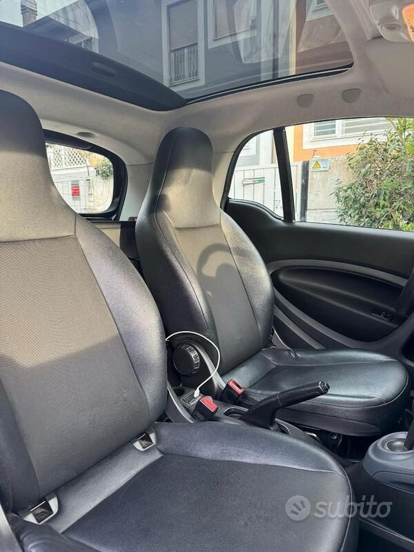 Usata Smart ForTwo Coupé 71 CV (52 kW) 2018 Utilitaria