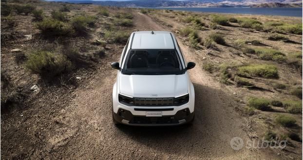 Nuova Jeep Avenger EV Summit 61 kW (84 CV) 2025 SUV