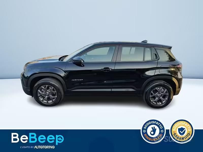 Usata Jeep Avenger Longitude 110 CV (80 kW) 2025 Nero pastello SUV