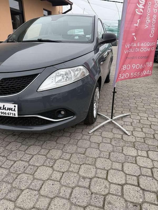 Usata Lancia Ypsilon Gold 69 CV (50 kW) 2016 Other Utilitaria