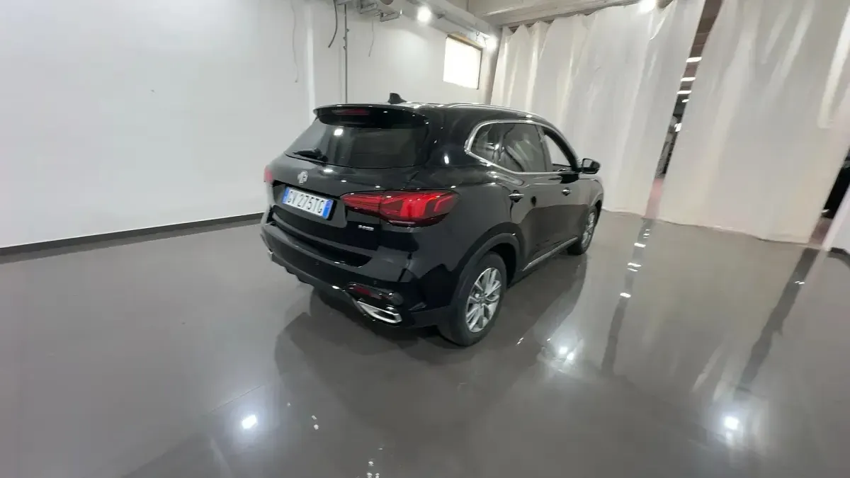 Usata MG HS Comfort 162 CV (119 kW) 2024 Pbc  pebble black SUV