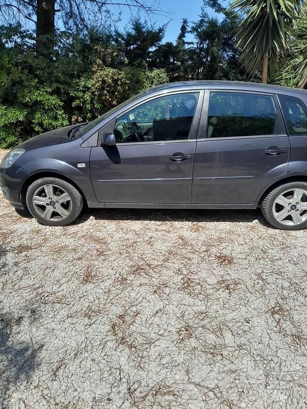 Usata Ford Fiesta 68 CV (50 kW) 2008 Utilitaria