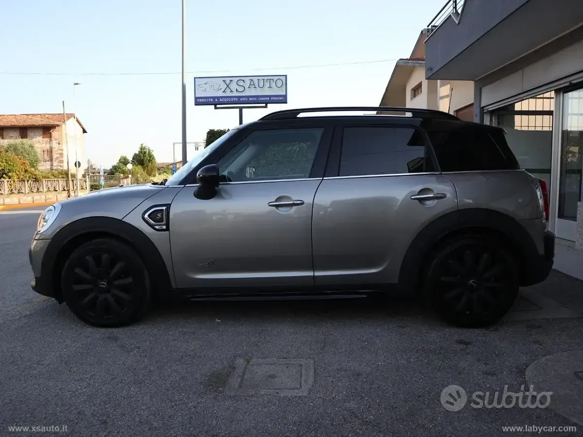 Usata Mini Cooper SD Countryman Business 190 CV (139 kW) 2020 Grigio SUV