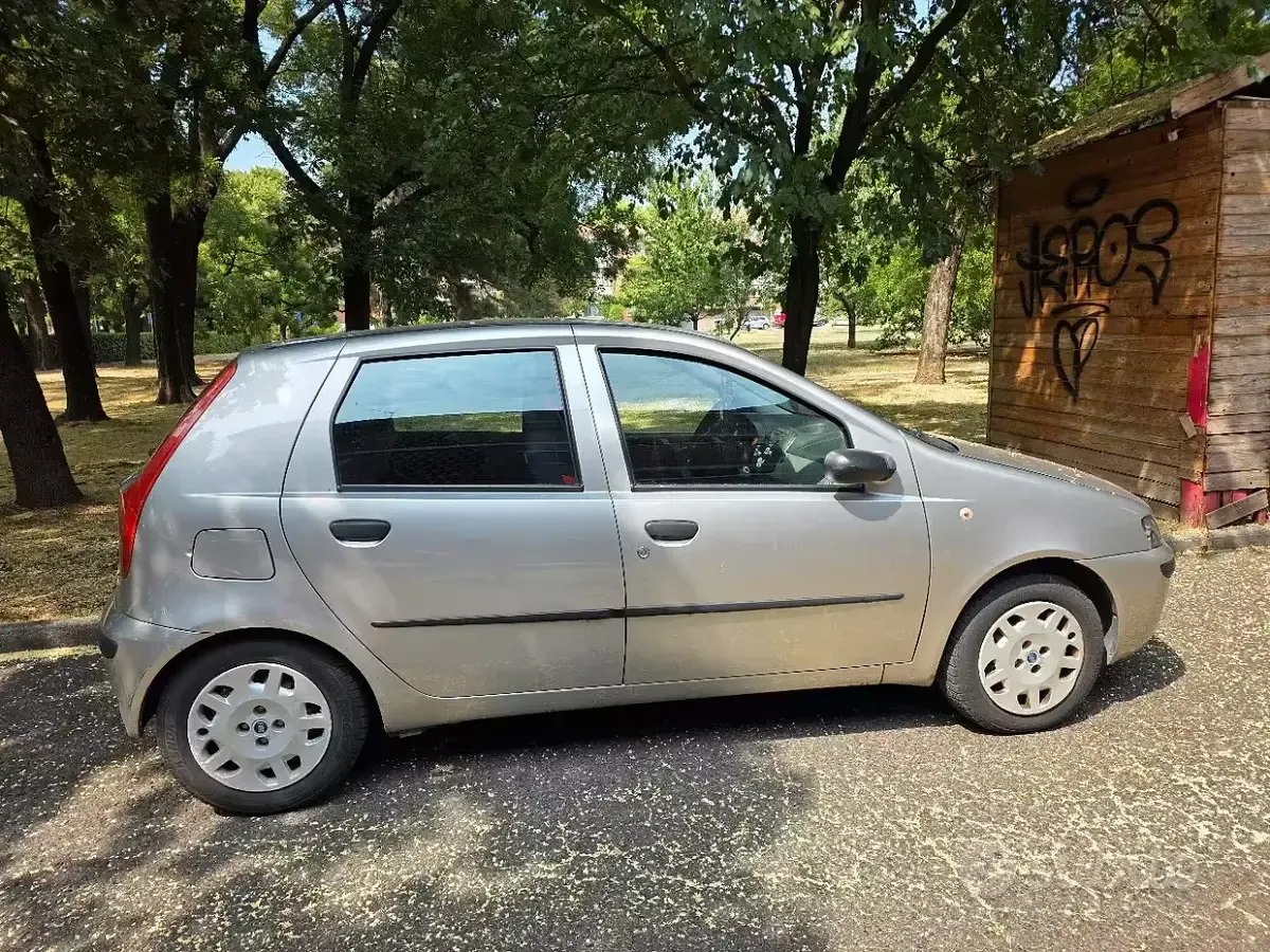 Usata Fiat Punto 80 CV (58 kW) 2001 Grigio Utilitaria