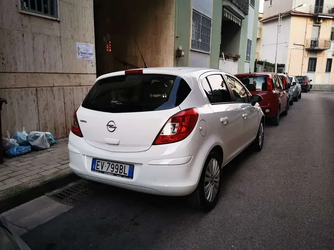 Usata Opel Corsa Energy 86 CV (63 kW) 2014 Utilitaria