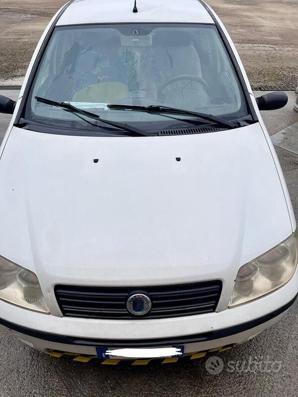 Usata Fiat Punto 60 CV (44 kW) 2004 Bianco Utilitaria