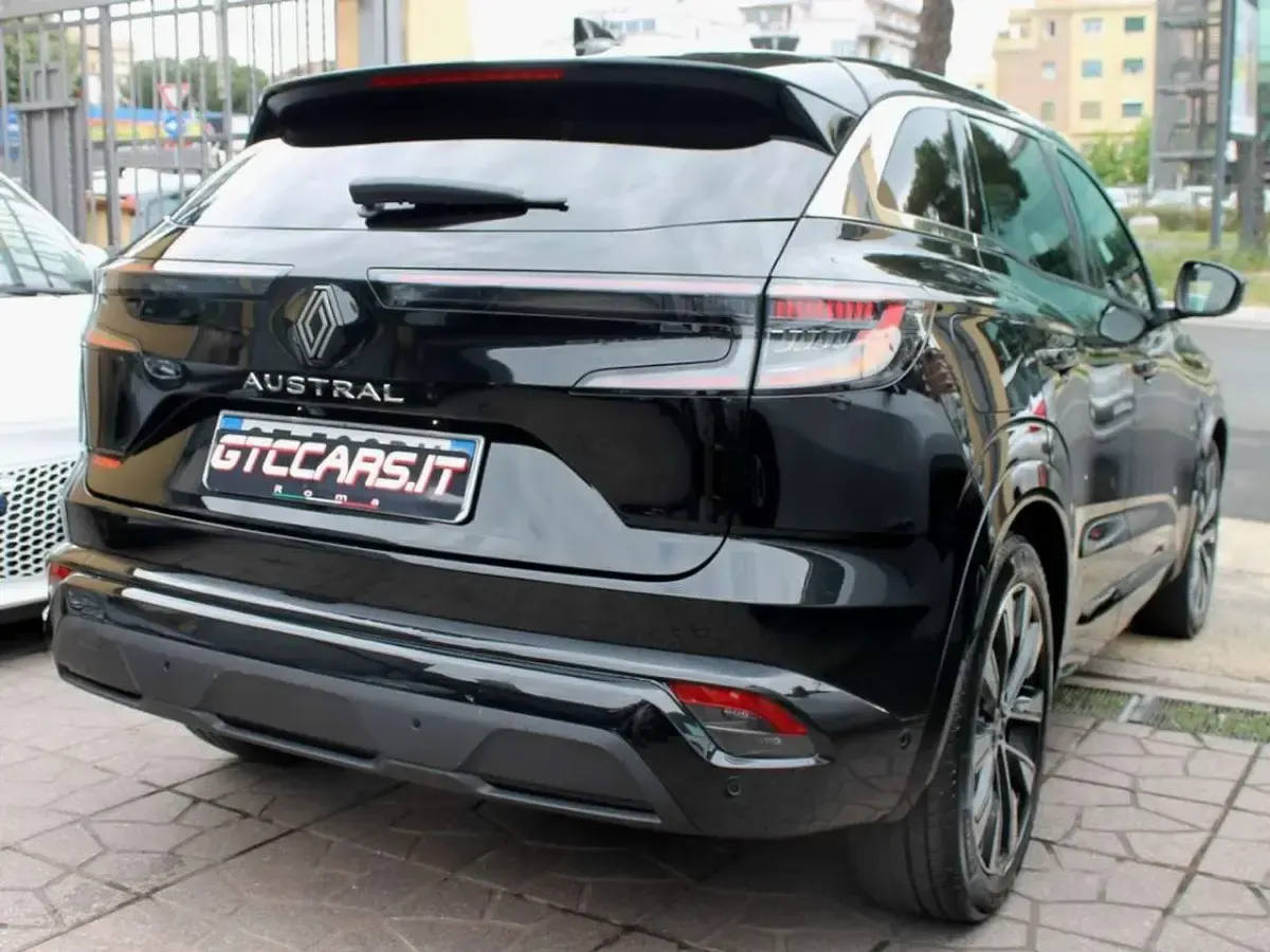 Usata Renault Austral Techno 158 CV (116 kW) 2024 Nero SUV