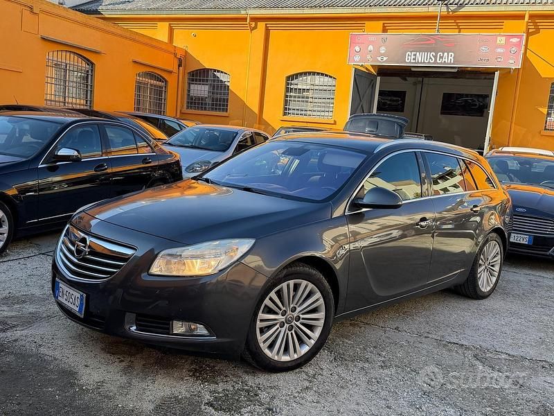 Usata Opel Insignia Cosmo 160 CV (117 kW) 2012 Grigio Station wagon