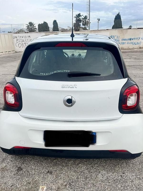 Usata Smart ForFour 71 CV (52 kW) 2018 Utilitaria