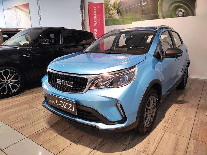 Nuova EMC QUATTRO 103 CV (75 kW) 2025 Blu SUV