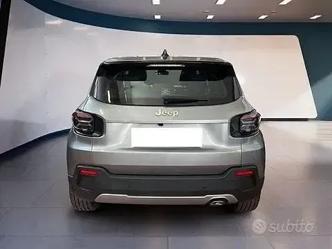 Usata Jeep Avenger Altitude 101 CV (74 kW) 2023 Grigio SUV