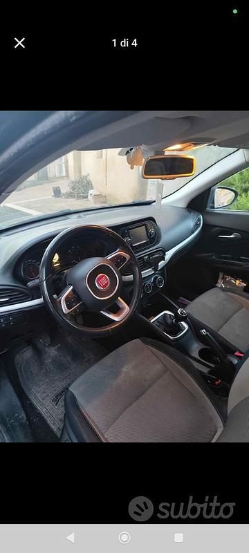 Usata Fiat Tipo 120 CV (88 kW) 2015 Nero Berlina