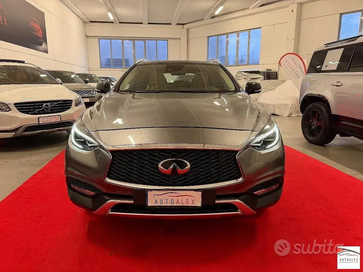 Usata Infiniti QX30 Premium 170 CV (125 kW) 2016 Grigio SUV