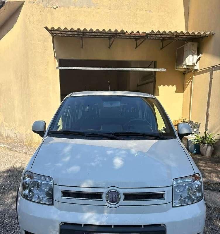 Bianco Usata 2011 Fiat Panda 4x4 Climbing Due volumi | 6000 € (Ottimo prezzo) - Immagine 1/4