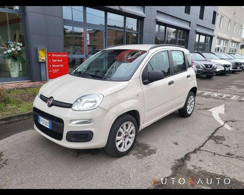 Usata Fiat Panda Easy 80 CV (58 kW) 2013 Argento Berlina