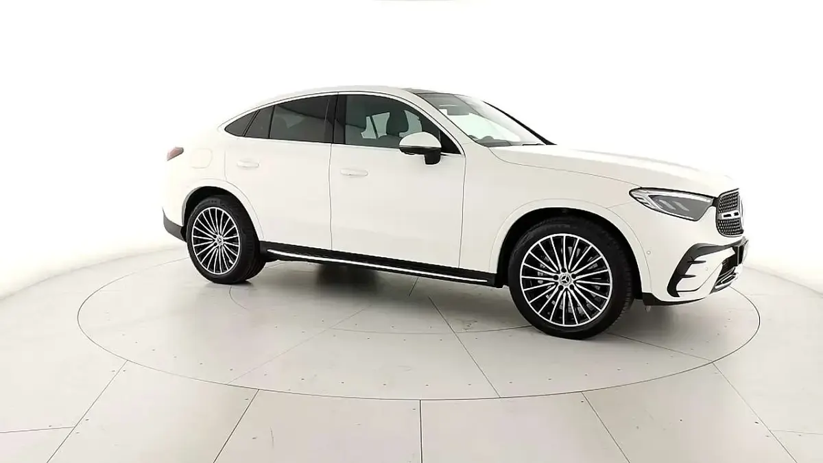 Usata Mercedes GLC300e Advanced Plus 269 CV (197 kW) 2024 Bianco polare Coupé
