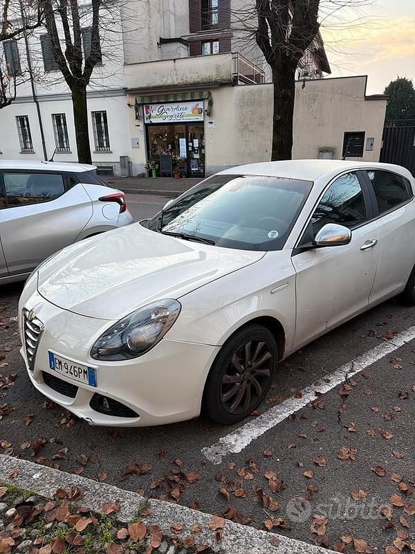 Usata Alfa Romeo Giulietta 170 CV (125 kW) 2011 Bianco Berlina