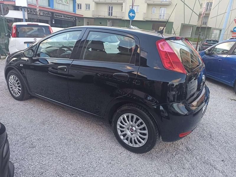 Usata Fiat Punto Street 95 CV (69 kW) 2018 Blu/azzurro Utilitaria