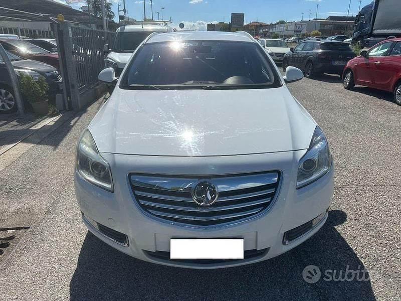 Occasion Opel Insignia Cosmo 131 ch (96 kW) 2010 Blanc Break