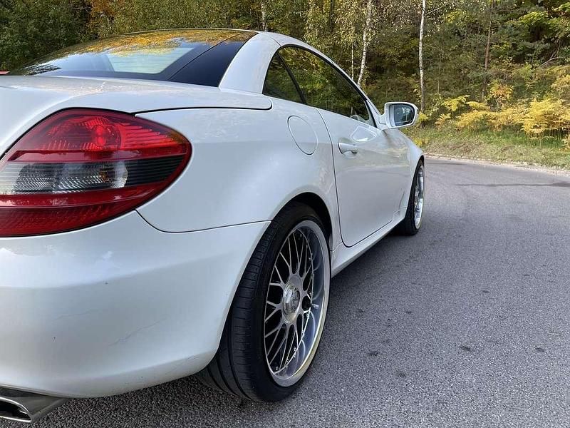 Usata Mercedes SLK280 AMG 231 CV (169 kW) 2008 Cabrio