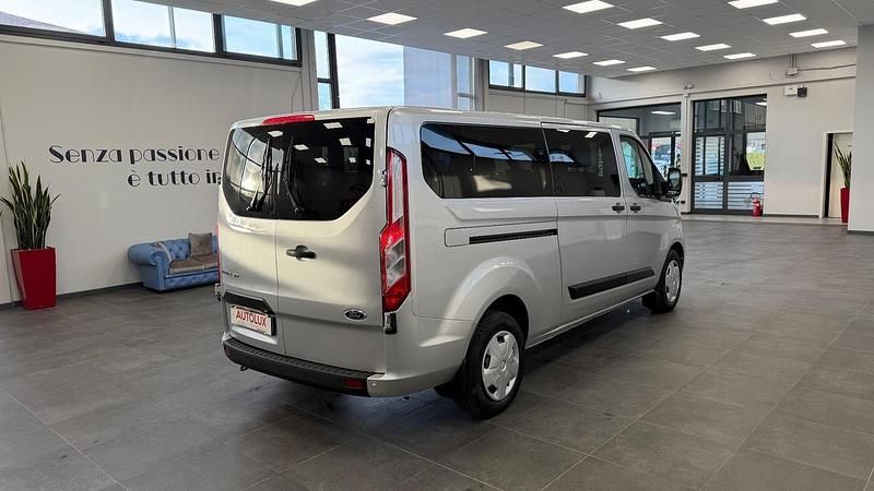 Usata Ford Transit Custom Trend 130 CV (95 kW) 2022 Argento Station wagon
