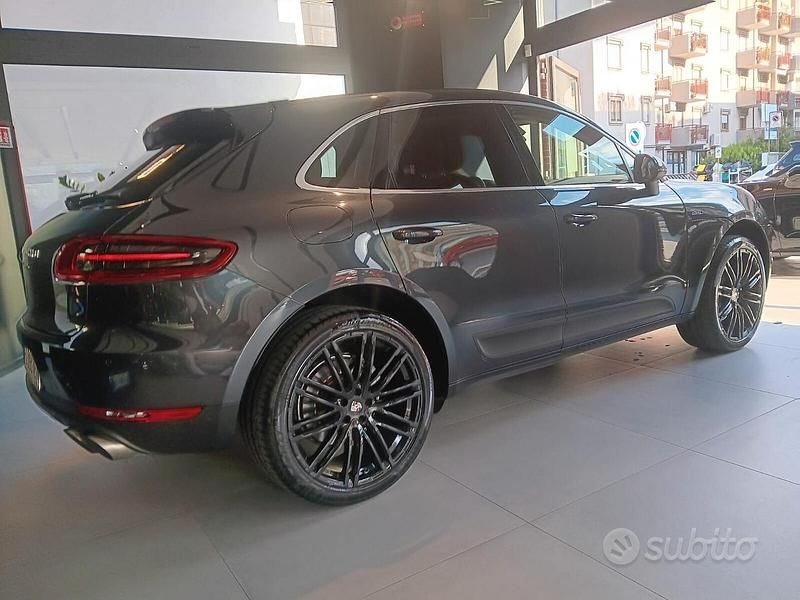 Usata Porsche Macan 250 CV (183 kW) 2017 Grigio SUV