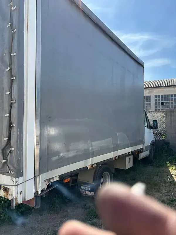 Usata Iveco Daily 122 CV (89 kW) 2003 Bianco Utilitaria