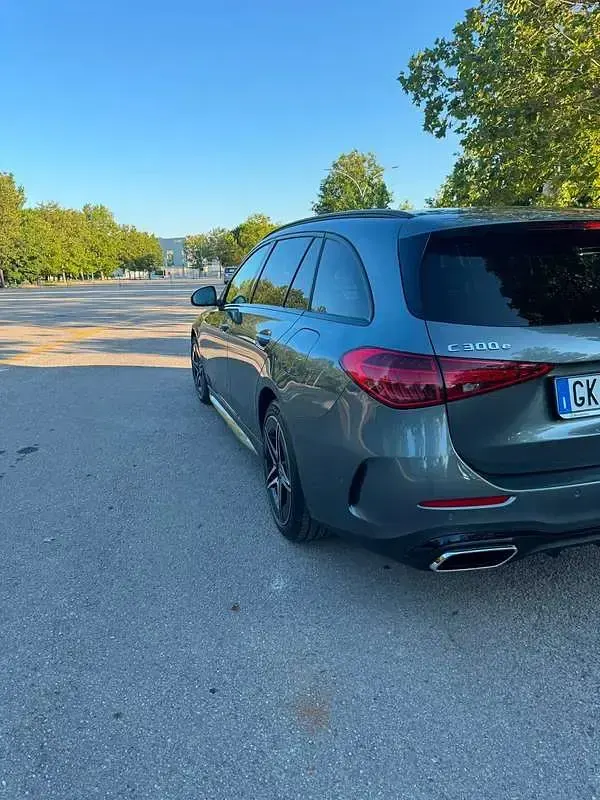 Usata Mercedes C300 Premium Plus 204 CV (150 kW) 2022 Grigio Station wagon