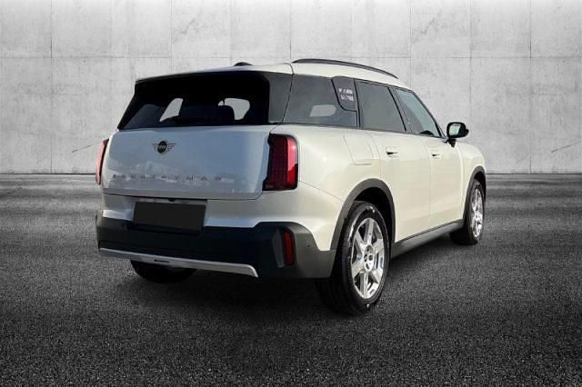 Usata Mini Countryman Classic 170 CV (125 kW) 2024 Bianco metallizzato SUV