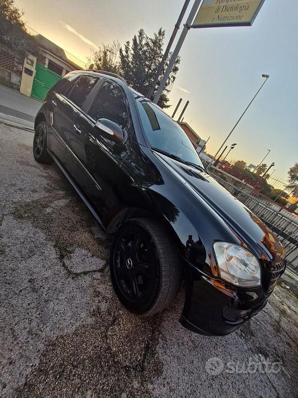 Usata Mercedes ML320 2007 Nero SUV