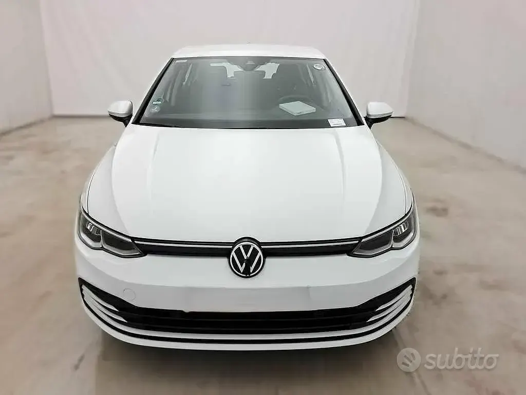 Usata VW Golf VIII Life 131 CV (96 kW) 2022 Other Berlina