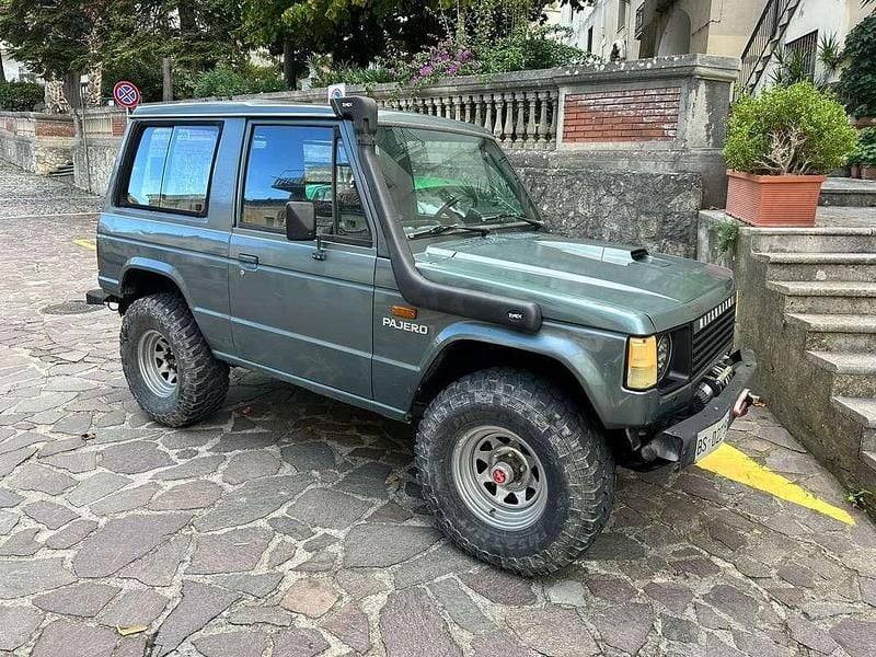 Usata Mitsubishi Pajero 95 CV (69 kW) 1990 Verde SUV