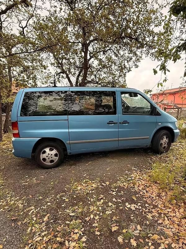 Usata Mercedes Vito 122 CV (89 kW) 2002 Furgone