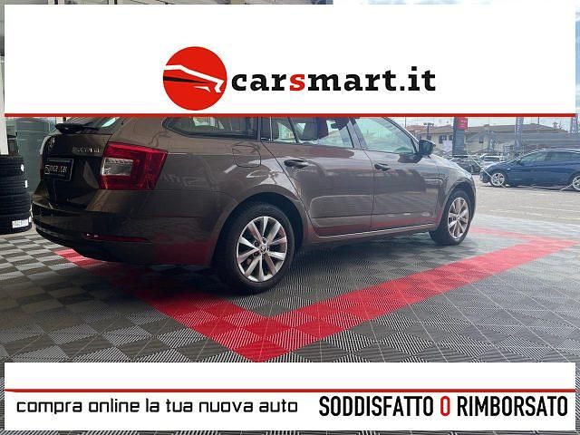 Usata Skoda Octavia Executive 150 CV (110 kW) 2019 Marrone Station wagon