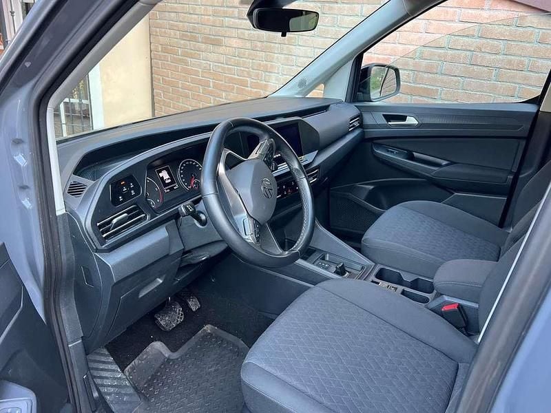 Usata VW Caddy Style 122 CV (89 kW) 2023 Blu/azzurro Monovolume